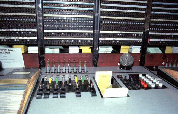 Keyshelf and Jackfields